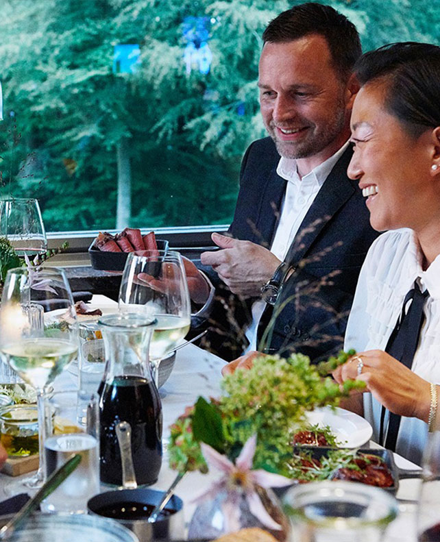 par spiser god mad i restaurant